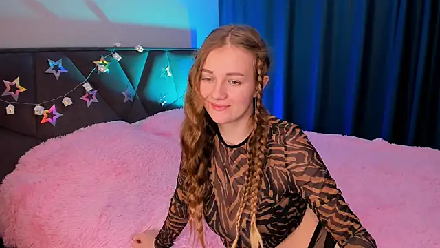 Snapshot of SweetMilkis chatting on December 21, 9:12 am SweetMilkis online show from December 21, 9:12 am