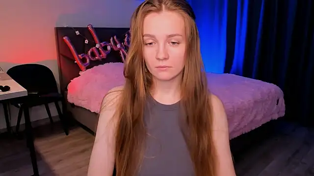 Snapshot of SweetMilkis chatting on February 15, 9:27 am SweetMilkis online show from February 15, 9:27 am