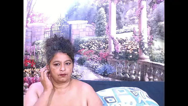 indianstar75 online show from February 10, 11:45 pm