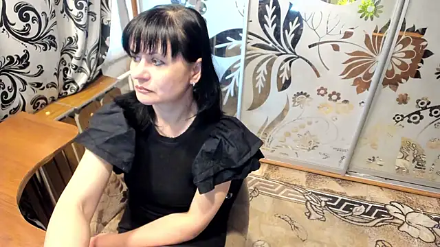 Snapshot of EVILENSA chatting on March 21, 1:05 pm EVILENSA online show from March 21, 1:05 pm