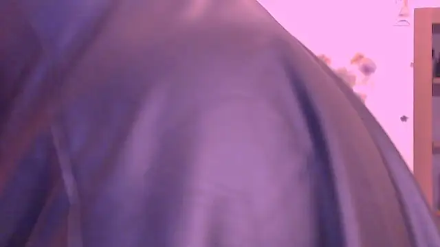 Snapshot of elacoquette chatting on January 21, 2:43 am elacoquette online show from January 21, 2:43 am