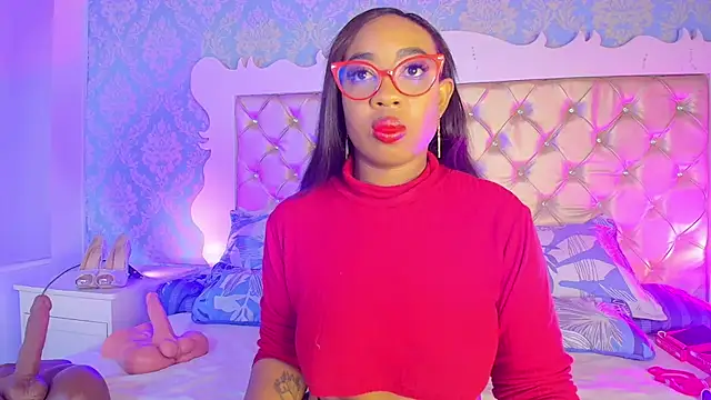 CaseyMoon online show from March 28, 12:27 pm