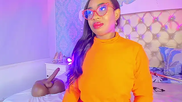 CaseyMoon online show from May 8, 1:27 pm