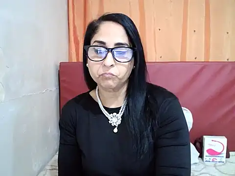 Indiankushy online show from October 3, 4:59 pm