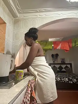 Snapshot of MonicaSex_ chatting on February 6, 6:46 pm MonicaSex online show from February 6, 6:46 pm