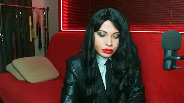 Snapshot of sexylibertins chatting on December 1, 7:47 pm sexylibertins online show from December 1, 7:47 pm