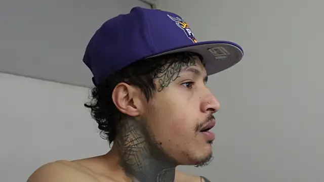 Snapshot of trieone chatting on January 9, 4:08 am trieone online show from January 9, 4:08 am