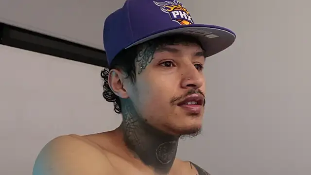 Snapshot of trieone chatting on January 15, 3:11 am trieone online show from January 15, 3:11 am