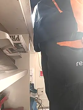 Blog100vergonhas online show from April 8, 4:40 pm