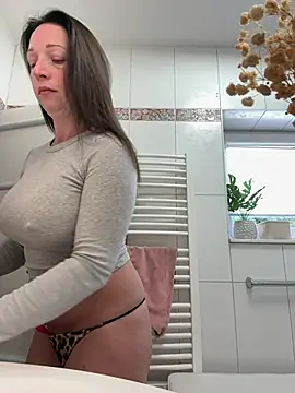 Viola Beck online show from May 9, 8:19 am