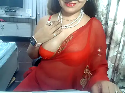 Snapshot of yourradhika chatting on March 14, 5:57 pm yourradhika online show from March 14, 5:57 pm