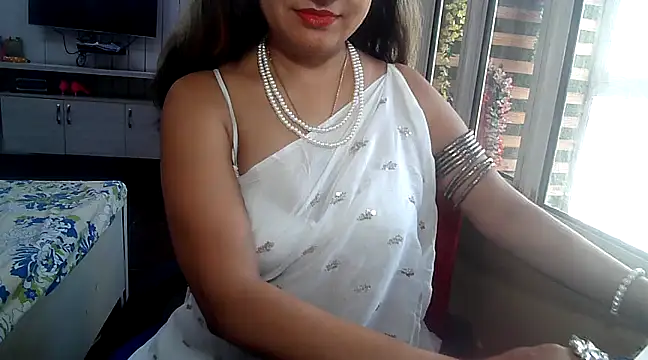 Snapshot of yourradhika chatting on March 23, 5:00 am yourradhika online show from March 23, 5:00 am