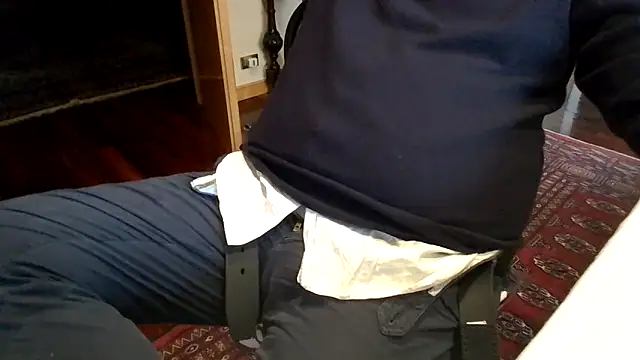 polloiw online show from April 2, 11:30 am