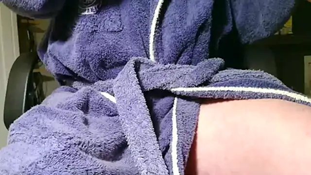 Snapshot of kalinixta chatting on February 13, 5:53 pm kalinixta online show from February 13, 5:53 pm