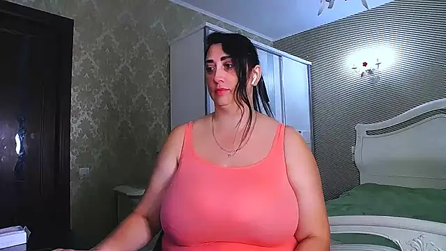 Evelyn Shy online show from December 25, 7:14 am