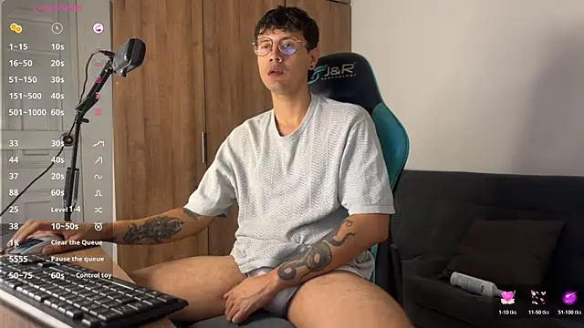 LeaneSeb online show from May 4, 11:39 am