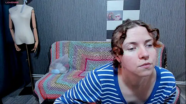 Snapshot of pa1e_pr1ncess chatting on October 6, 7:17 am pa1e pr1ncess online show from October 6, 7:17 am