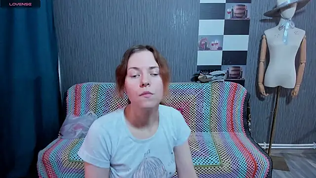 pa1e pr1ncess online show from November 8, 7:30 am