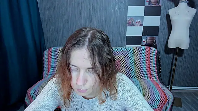 pa1e pr1ncess online show from February 6, 7:02 am