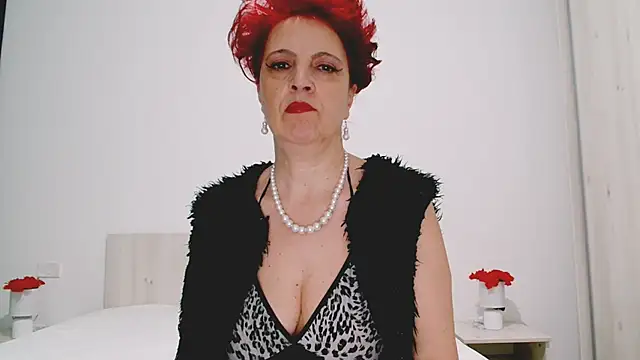 MilfSupreme online show from December 7, 12:13 pm