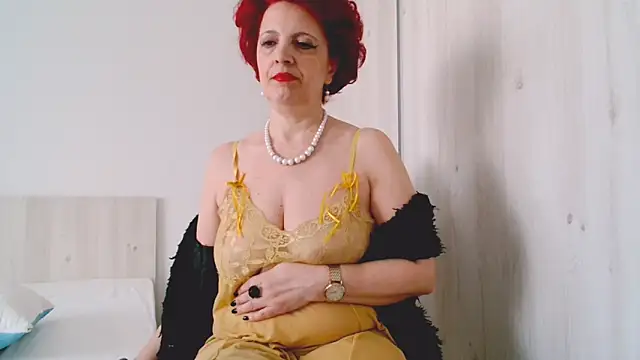 MilfSupreme online show from May 12, 11:40 am