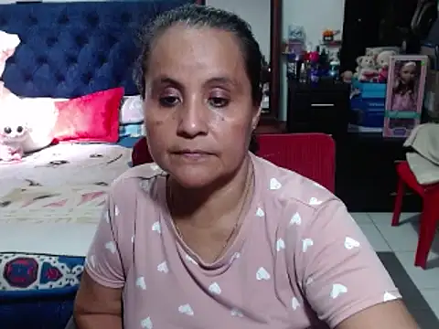 pervert mommy  online show from January 19, 5:39 pm