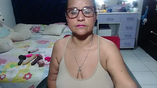 pervert mommy  online show from April 17, 10:18 am