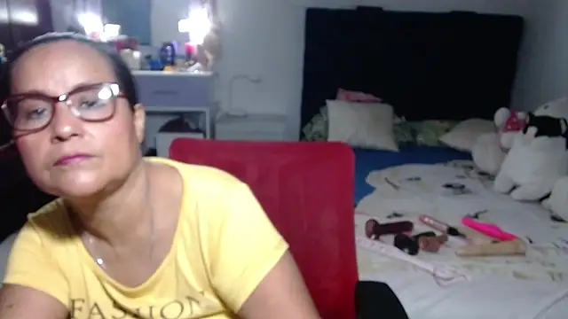 pervert mommy  online show from June 26, 9:46 am