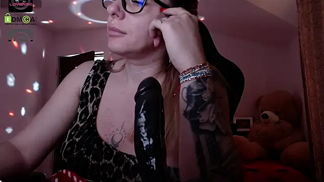 SonyaDevon online show from December 20, 10:49 am