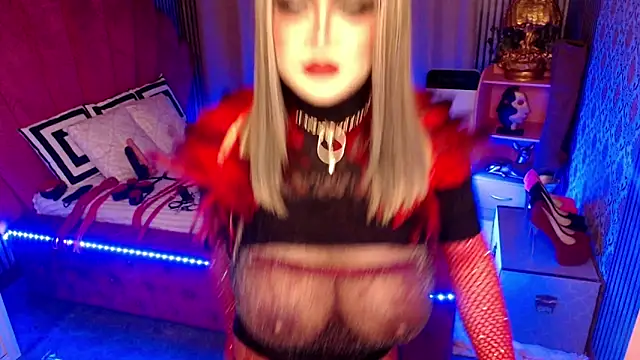 LasciviousQueenTS online show from May 12, 4:26 pm