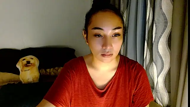 Snapshot of SweetLilly_18 chatting on March 26, 6:30 am SweetLilly 18 online show from March 26, 6:30 am