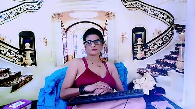 IndianAllure online show from January 2, 11:52 am