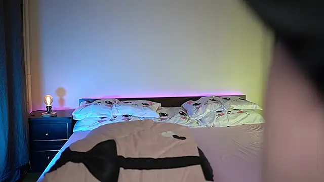 TiffanyPierce online show from March 18, 9:29 pm