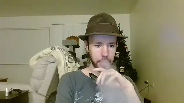 Snapshot of Darking_Yoh chatting on December 4, 3:48 am Darking Yoh online show from December 4, 3:48 am