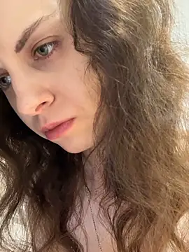 Snapshot of MissAnuta chatting on December 19, 5:40 am MissAnuta online show from December 19, 5:40 am