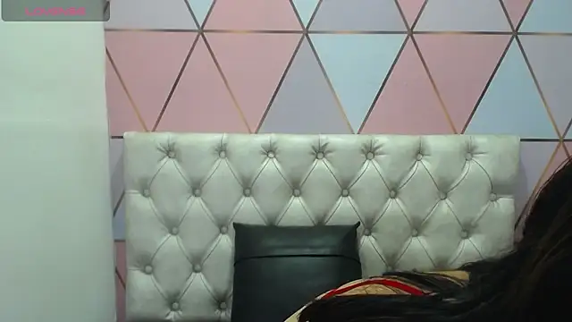 juliana diaz online show from February 5, 2:26 pm