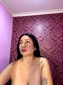 juliana diaz online show from October 28, 11:25 am