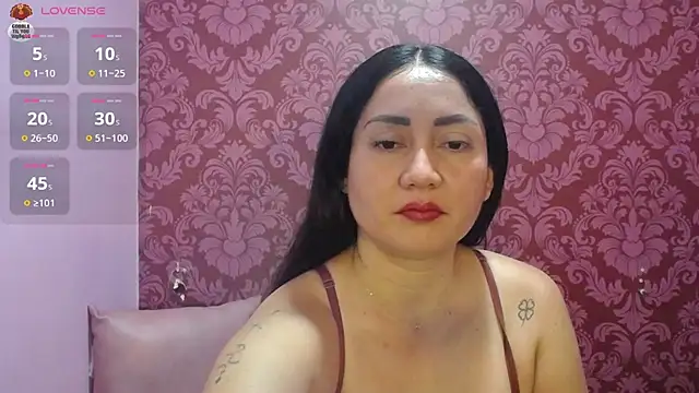 juliana diaz online show from June 12, 11:42 am