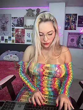 Snapshot of may_aceros chatting on January 26, 12:05 am may aceros online show from January 26, 12:05 am