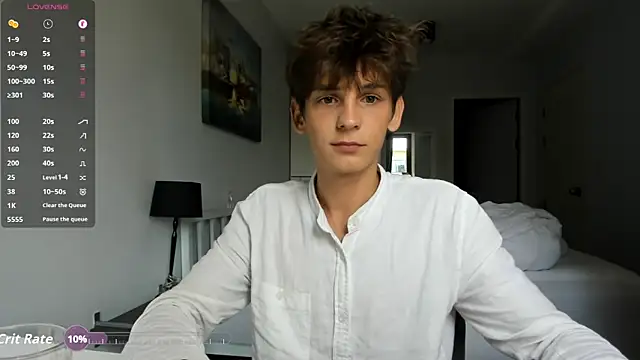 Snapshot of MiracleCam chatting on November 4, 6:12 am MiracleCam online show from November 4, 6:12 am