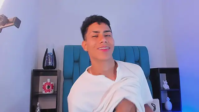 AlanNaughty online show from December 22, 8:58 pm