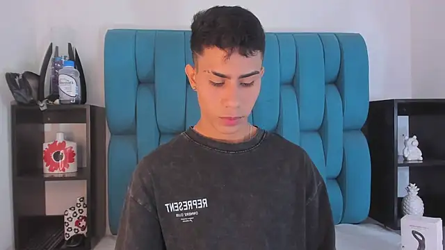 AlanNaughty online show from December 31, 7:51 pm