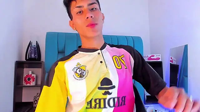 AlanNaughty online show from January 15, 6:43 am