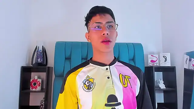 AlanNaughty online show from January 19, 9:13 pm