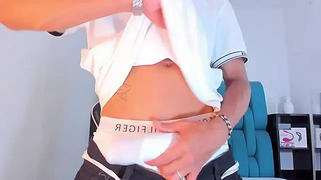 AlanNaughty online show from March 8, 8:14 pm