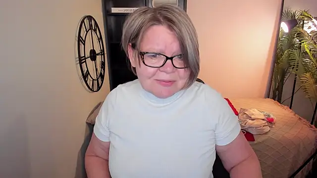Shannonshine online show from May 12, 5:26 am