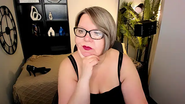 Shannonshine online show from May 16, 8:00 am