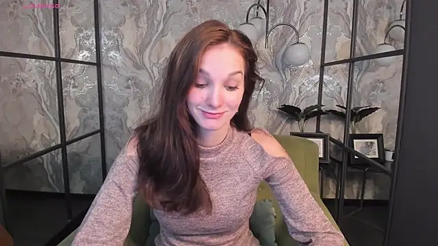 MirandaGlow online show from February 6, 5:46 am