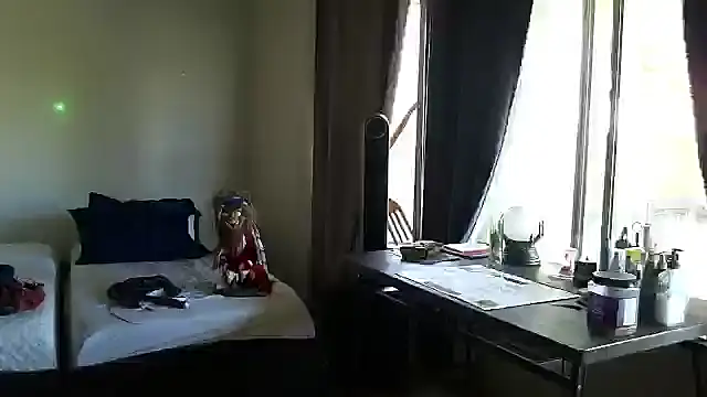 Snapshot of mycock2474u chatting on October 15, 9:37 pm mycock2474u online show from October 15, 9:37 pm