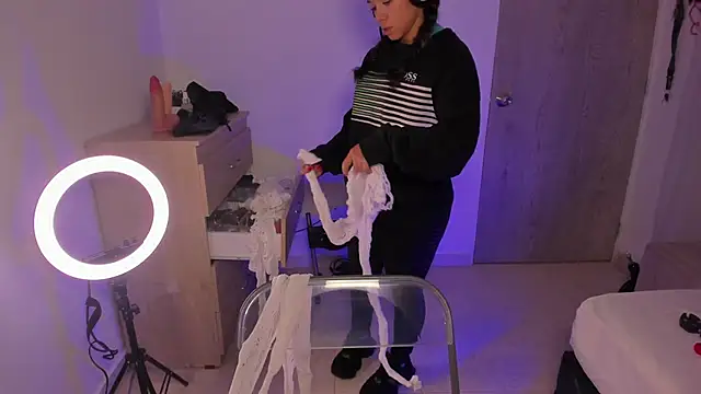 carolgaita online show from January 23, 11:37 am